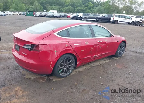 2020 Tesla Model 3 Performance Dual Motor All-Wheel Drive z USA, uszkodzony, nr VIN 5YJ3E1EC3LF586416